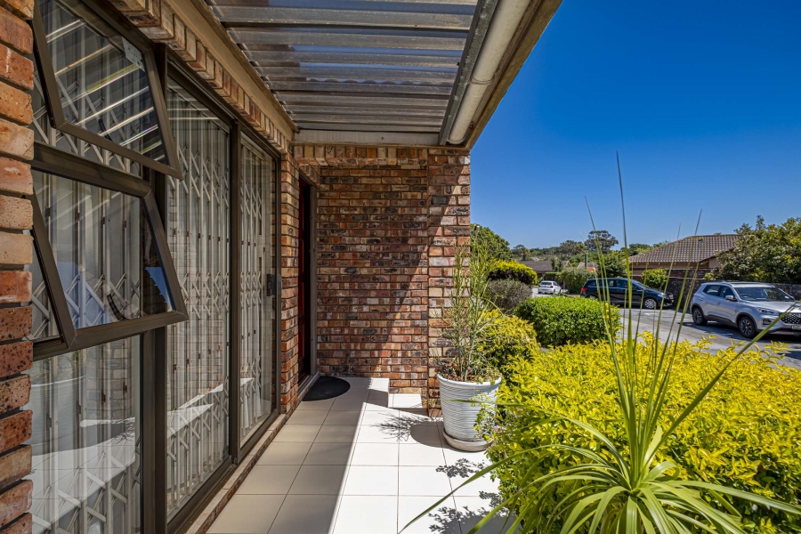 3 Bedroom Property for Sale in Humewood Extension Eastern Cape